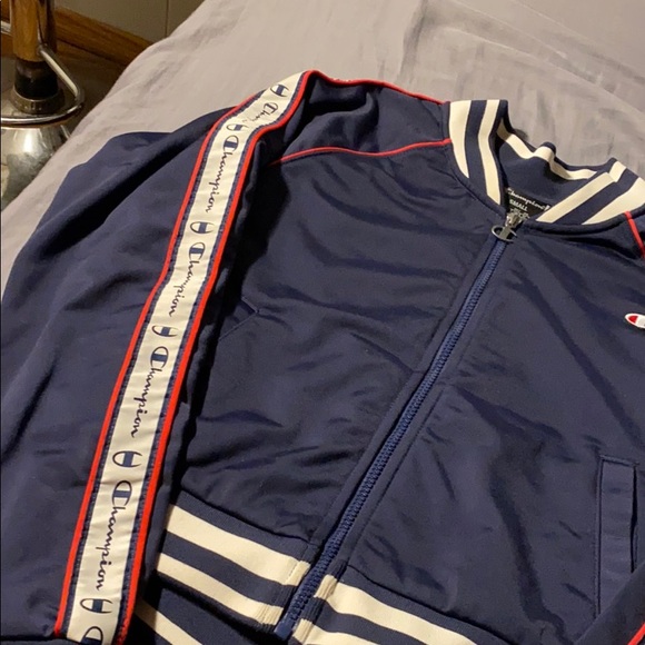 Champion crew neck sweater size small - Picture 4 of 10